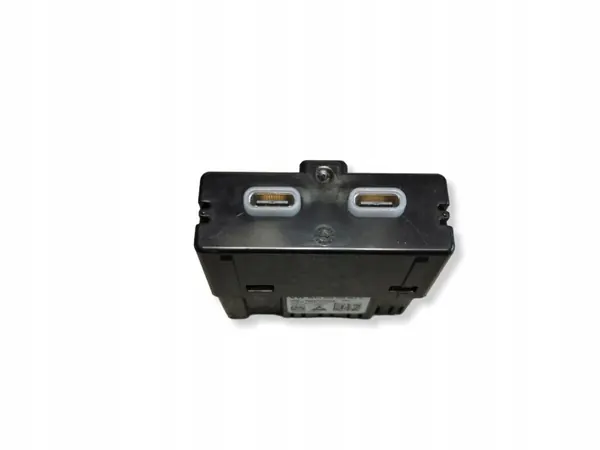 Puerto USB Cupra Formentor OEM 3G5035954A image 2