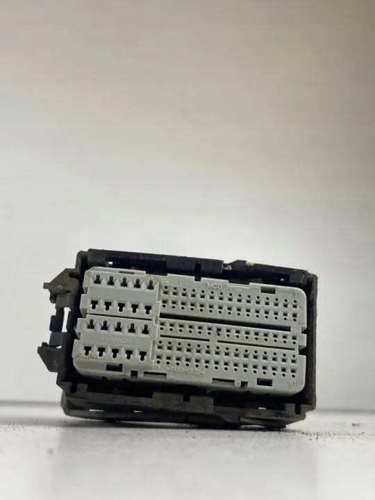 Conector ECU motor OEM GK21-12A650-CA para Ford Transit Custom 2.0 image 3