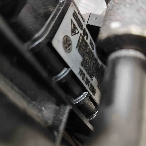 Peças de refrigeração VW Touareg 3.0L 2014 7P0121253A image 7