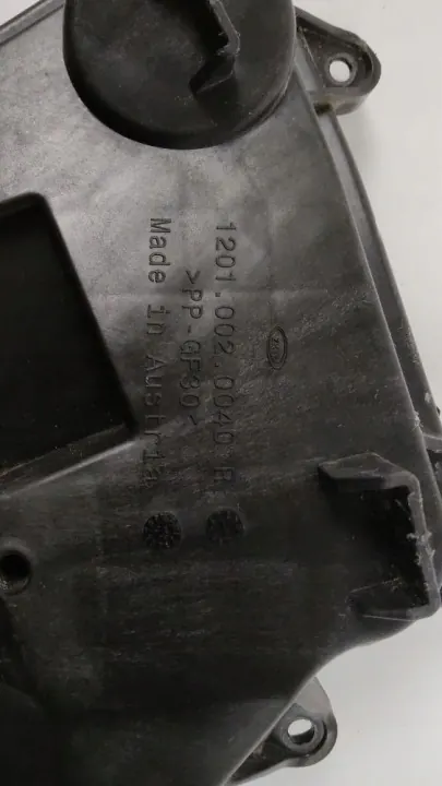 Tampa farol Audi E-tron GT OEM 12010020040 image 4
