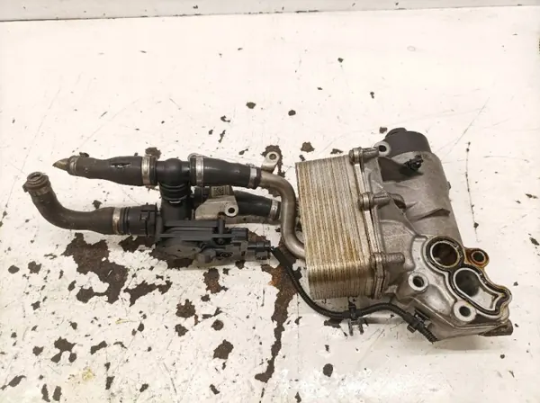 Boîtier Filtre à Huile OEM 1391801400 Mercedes CLA image 4