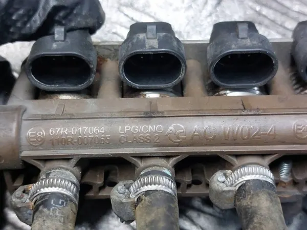 Kit LPG OEM 67R-014903 avec Stag QBOX Plus & PS-04 image 5