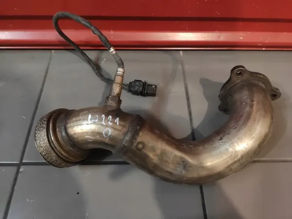Mercedes W221 Abgaskrümmer OEM 3.0 CDI image 2