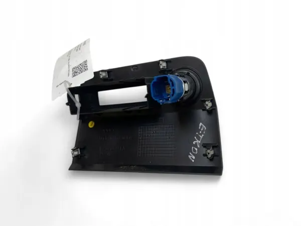 Audi e-tron 2021 Heck 12V-Steckdose OEM 4KE863324A image 6