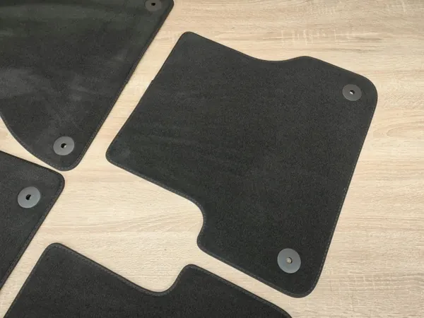 Tapis velours OEM 4G0864450B pour Audi A6 A7 C7 image 4