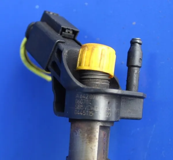 Injektor OE Mercedes W221 3.0 CDI OM642 image 7