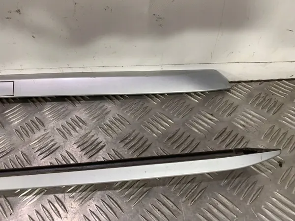 Subaru Legacy dakdragers OEM FBZ25029 - Gebruikt image 7