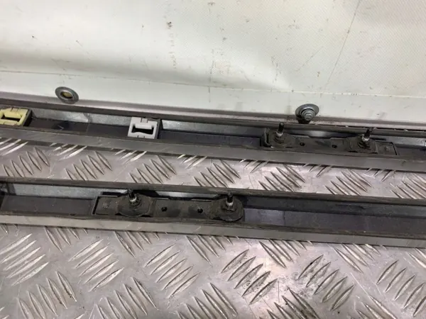 Subaru Legacy dakdragers OEM FBZ25029 - Gebruikt image 9