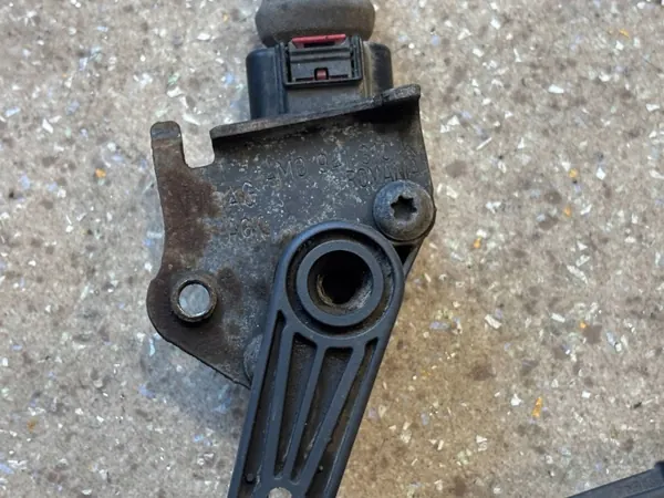Niveausensor OEM 4M0941310K für Audi Q7 4M Lift image 10