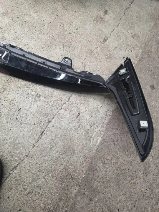 BMW X5M G05 F95 Aeroblade Spoiler OEM 5A20421 image 3