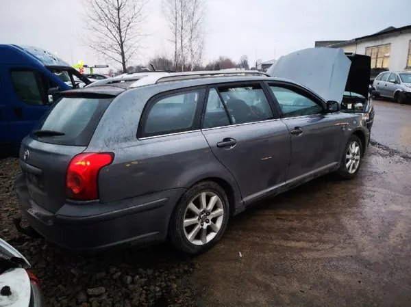 Colector de escape Toyota Avensis OEM 27040 2003 2.0L image 9