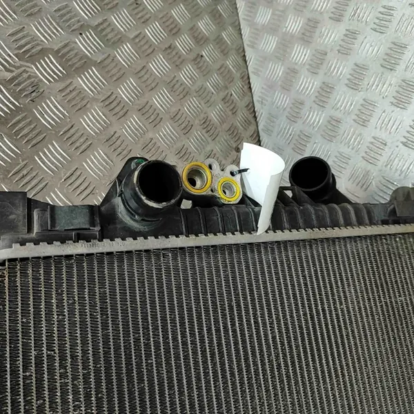 Pièce refroidissement Ford S-MAX OEM 6G919L440FE Occasion image 5