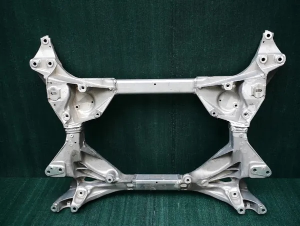 Parafusos de viga OEM 45ty67 SSC Aston Martin DB12 image 2