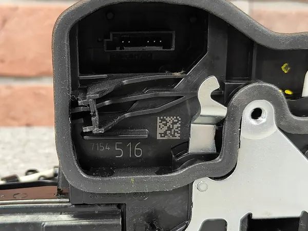 BMW F10 F11 Hintere Rechte Türschloss Soft Close 7154516 image 6