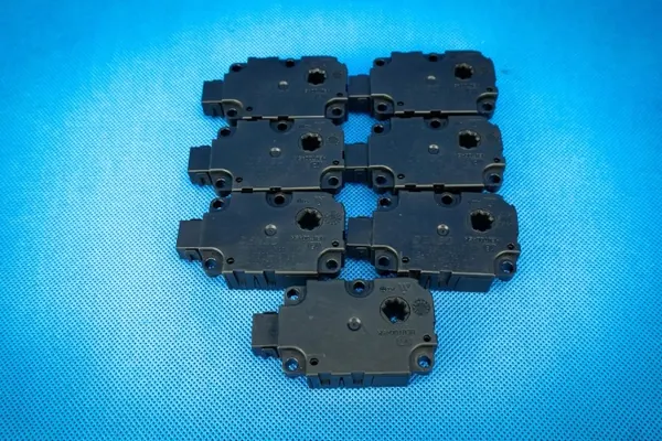 Lämmittimen moottori OEM 4H0820511E Audi A6 A7 A8 image 8