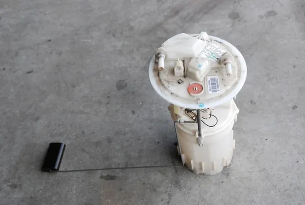 Bomba de Combustível Renault Master III 172020069R image 4