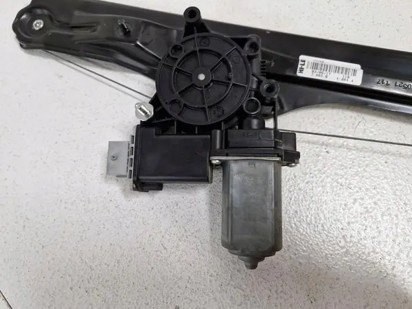 Regulador de janela dianteira esquerda FIAT DOBLO 2 II COMBO D OEM 52063785 image 6