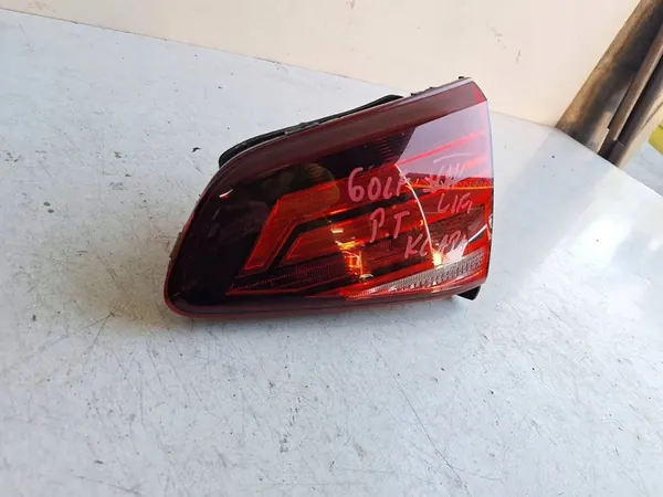 LUZ LED TRASERA DERECHA VW GOLF VII image 4