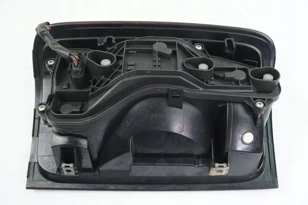 Lámpara Trasera Derecha VW Amarok 2H1945096F image 9