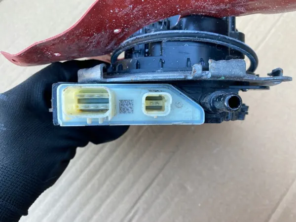 AdBlue-Pumpenmodul OEM 204620353R für Renault Master image 4