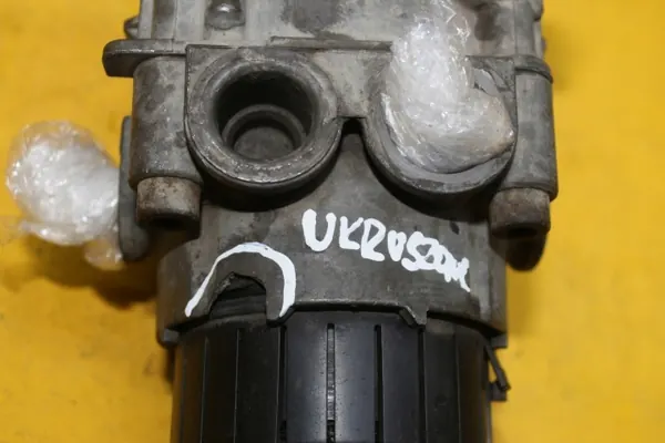 Bromsventil OEM 5010344185 för Renault Magnum image 5