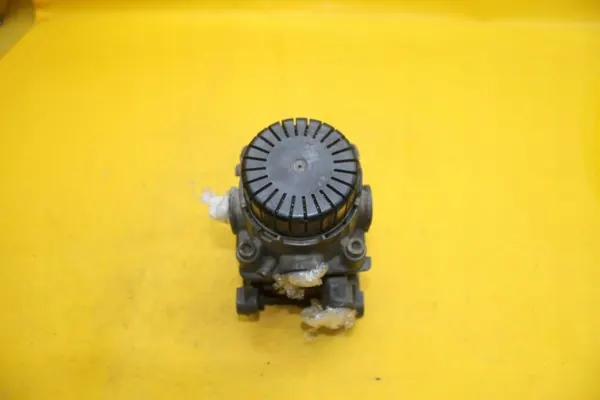 Bromsventil OEM 5010344185 för Renault Magnum image 7