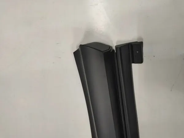 OEM 75077-78020 Oikea Takaoven Lista Lexus NX II:lle image 4