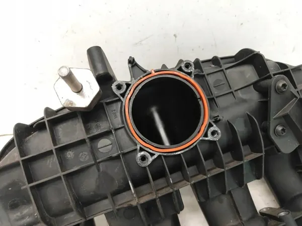 Collecteur d'admission VW OEM 06L133201AH - 1.98L Essence image 9