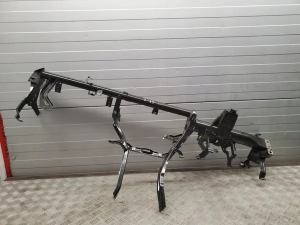 Audi A3 S3 8V Voor dashboardversterking OEM ATV75958 image 4