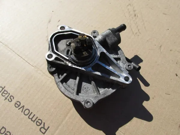 Kia Sportage III 1.7 CRDi Imupumppu 288102A500 image 3