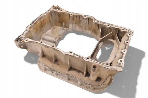 Kia Sorento Oljepanna OEM 215102F101 - Begagnad image 5