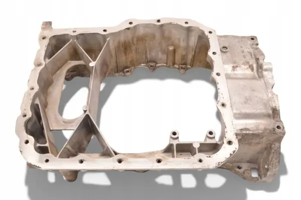 Kia Sorento Oljepanna OEM 215102F101 - Begagnad image 6