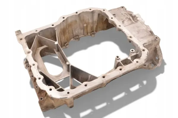 Kia Sorento Oljepanna OEM 215102F101 - Begagnad image 7