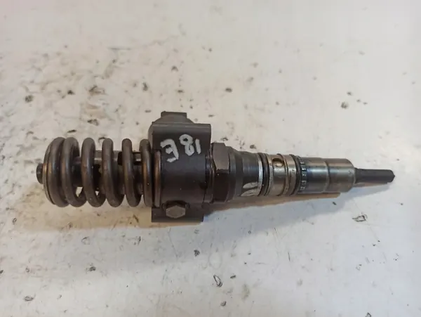 Injetor AUDI A3 8P 2.0 TDI 03G130073BX image 7