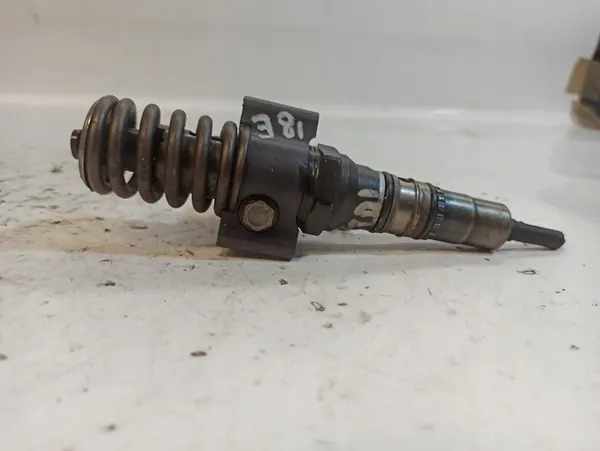 Injetor AUDI A3 8P 2.0 TDI 03G130073BX image 8