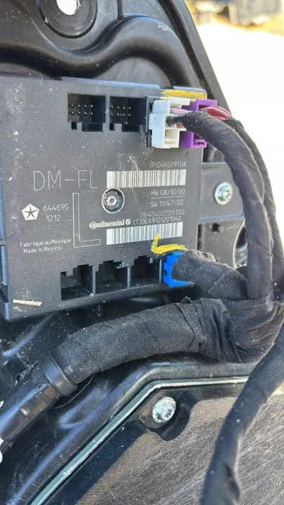 OEM 04589558AA Regulador de Janela Direito Dianteiro image 3