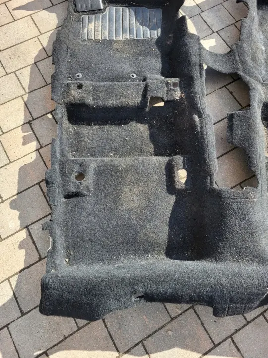 Alfombrilla Renault Kadjar OEM 749024822R - Usada image 3