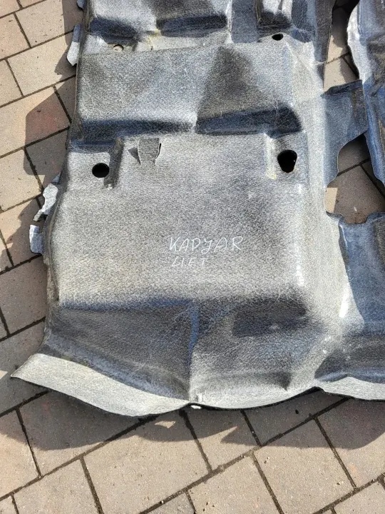 Alfombrilla Renault Kadjar OEM 749024822R - Usada image 7
