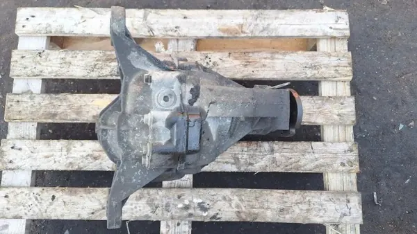 Mercedes W163 2.7 CDI taka-akselin diff OEM 4460310012 image 7