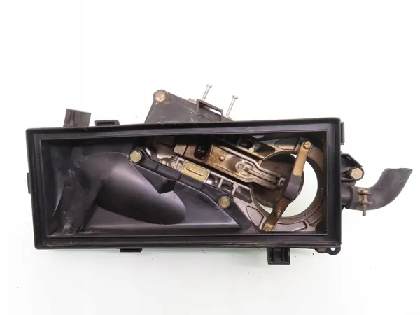 Audi Coupe 1993 Fuel Distributor OEM image 2