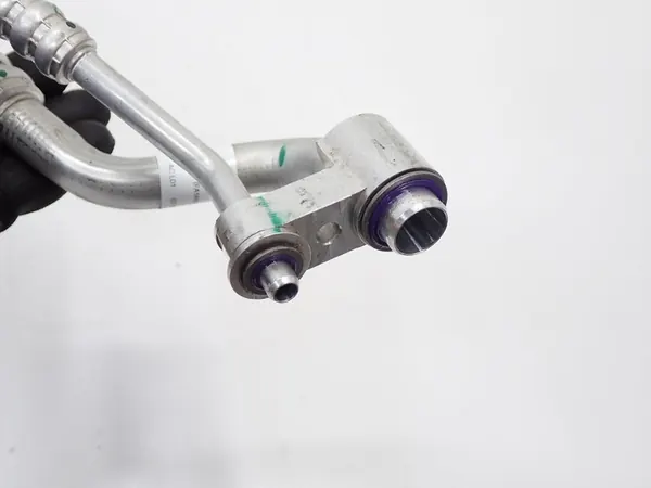 Air Conditioning Hose BMW I4 G26 Gran Coupe eDrive40 image 4