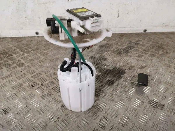 Bomba de combustible Hyundai Santa Fe OEM FBZ11881 - Usado image 2