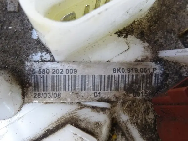 Brandstofpomp AUDI S5 8T S4 B8 4.2 FSI V8 8K0919051P image 3