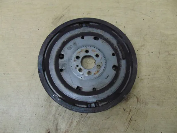 Volante DSG VW Touran 2010- 1.6 TDI image 5