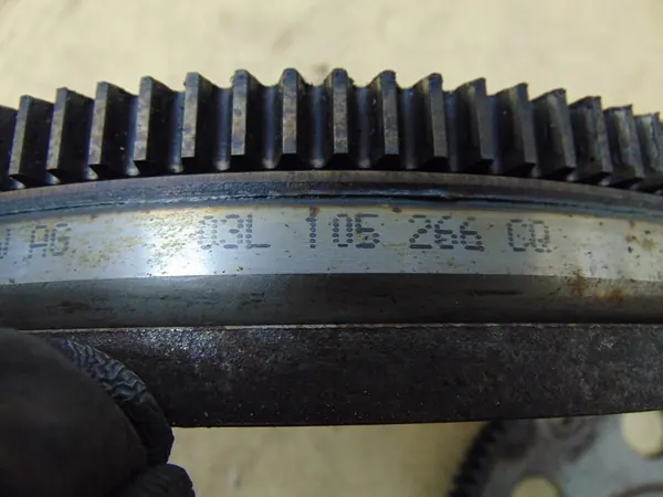 Volante DSG VW Touran 2010- 1.6 TDI image 8