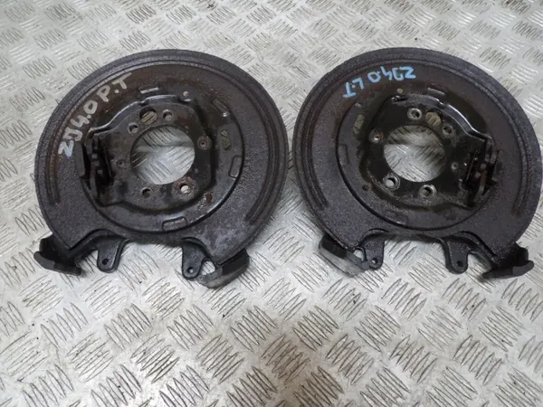 Jeep ZJ Bouclier d'ancrage arrière gauche & droit OEM image 2