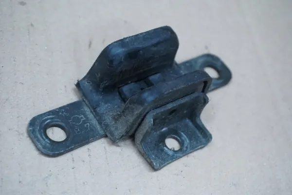 Cerrojo de maletero Nissan Patrol Y61 OEM 00000019 image 3