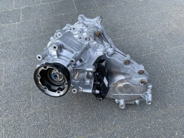 Mercedes Versnellingsbak Diff OEM A1672801700 Gebruikt image 5