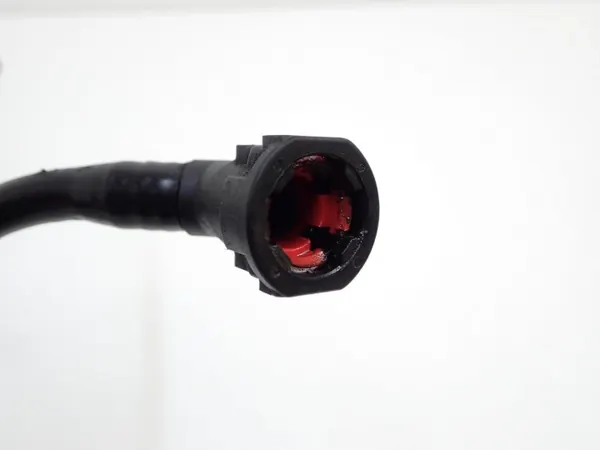 Tubo de óleo Ford Kuga MK1 OEM AV41-7890-BA ROZ image 4