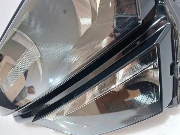 Skoda Karoq 2021 Farol Esquerdo 57B941015A image 6